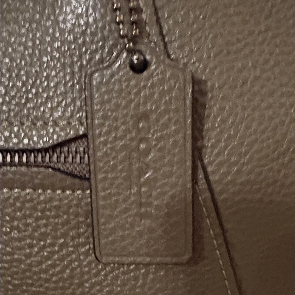 Coach Prairie Olive Green Pebbled Leather Shoulder Tote M2054-79997 - Picture 3 of 13